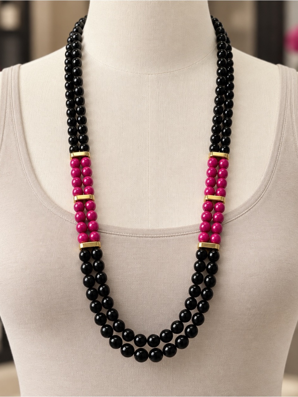 Black Fuchsia Double Strand Beaded Necklace Gold Tone Spacers 30”